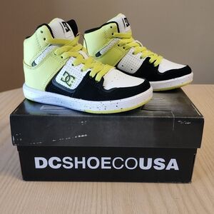 DC boy's size 12 high-top shoes